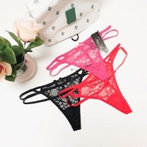 Rene Rofe Womens Crotchless Lace Thong Panty